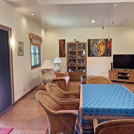 Villa Pimlada Nai Harn Екстериор снимка